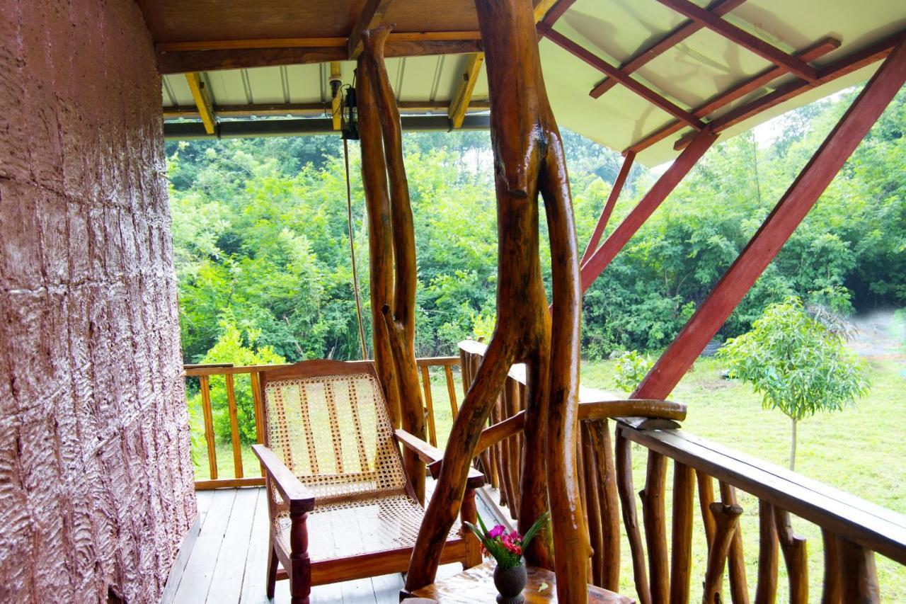 Anushka Nera Nature House Sigiriya Rum bild