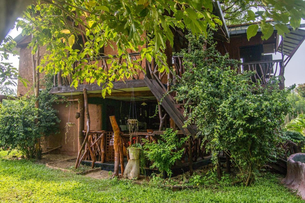 Anushka Nera Nature House Sigiriya Rum bild