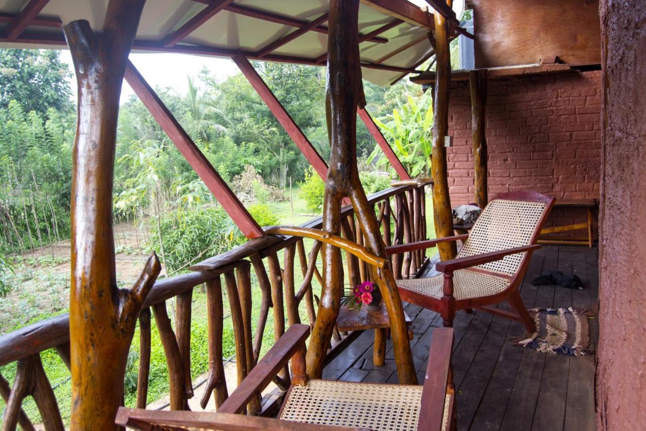 Anushka Nera Nature House Sigiriya Rum bild